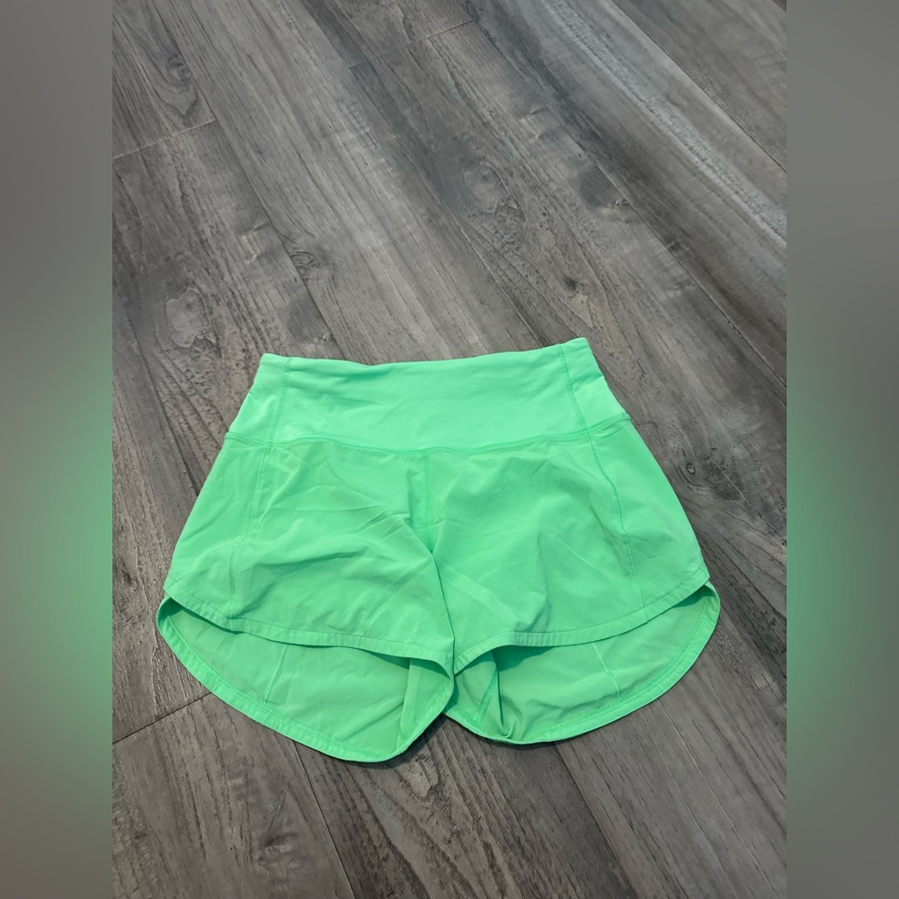 Lululemon womens shorts size 4